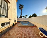 Alquiler - Villa - Urbanización El Raso