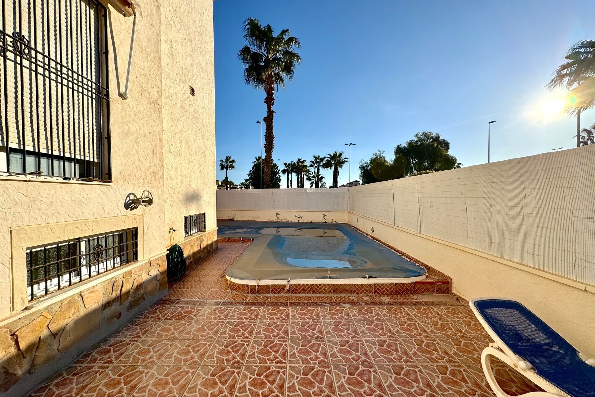 Alquiler - Villa - Urbanización El Raso