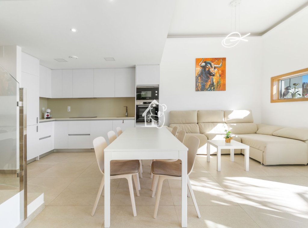 Alquiler - Villa - Urbanización El Raso