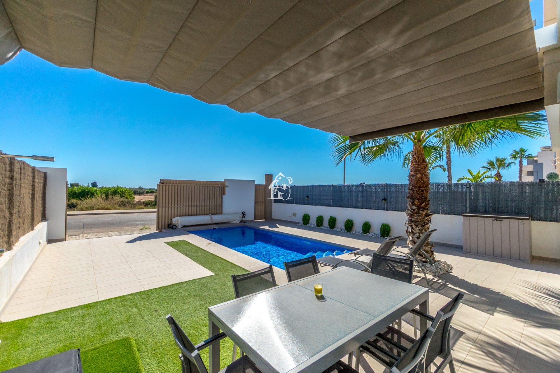 Alquiler - Villa - Urbanización El Raso
