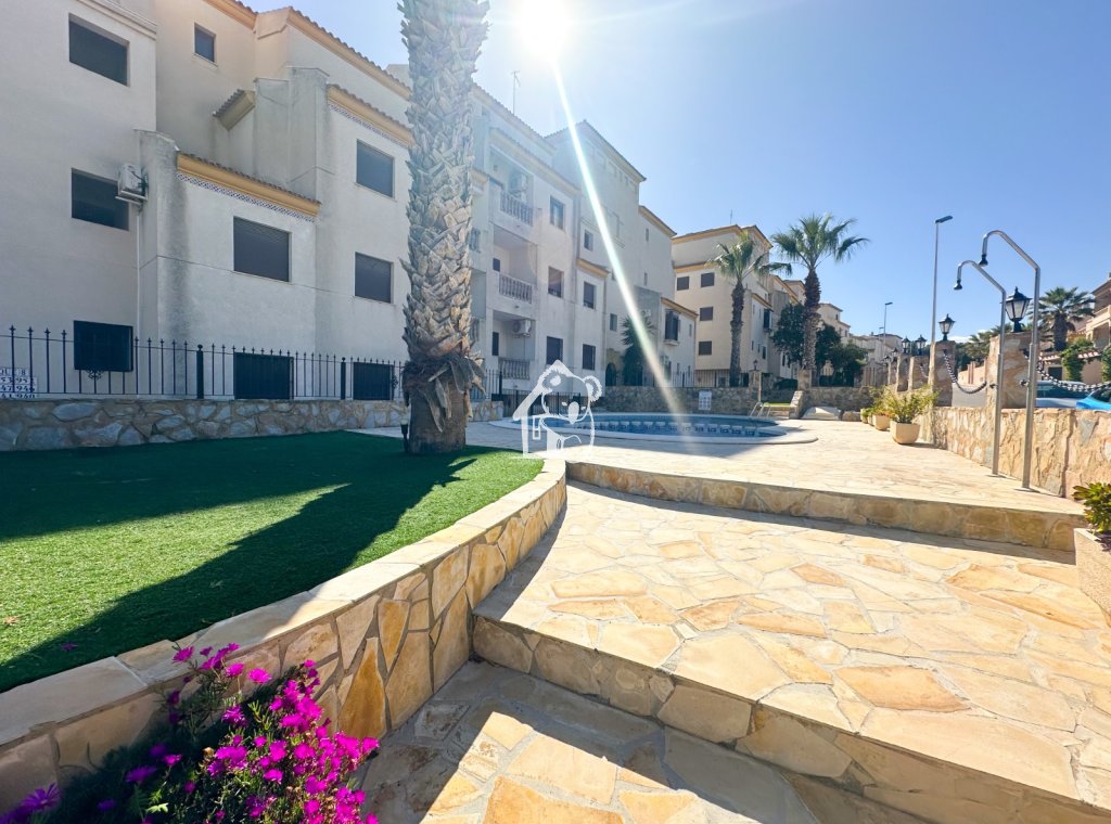 Арендовать - Квартира / квартира - Alicante - Campoamor