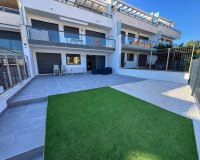 Арендовать - Квартира / квартира - Orihuela Costa - Cabo roig - La Zenia