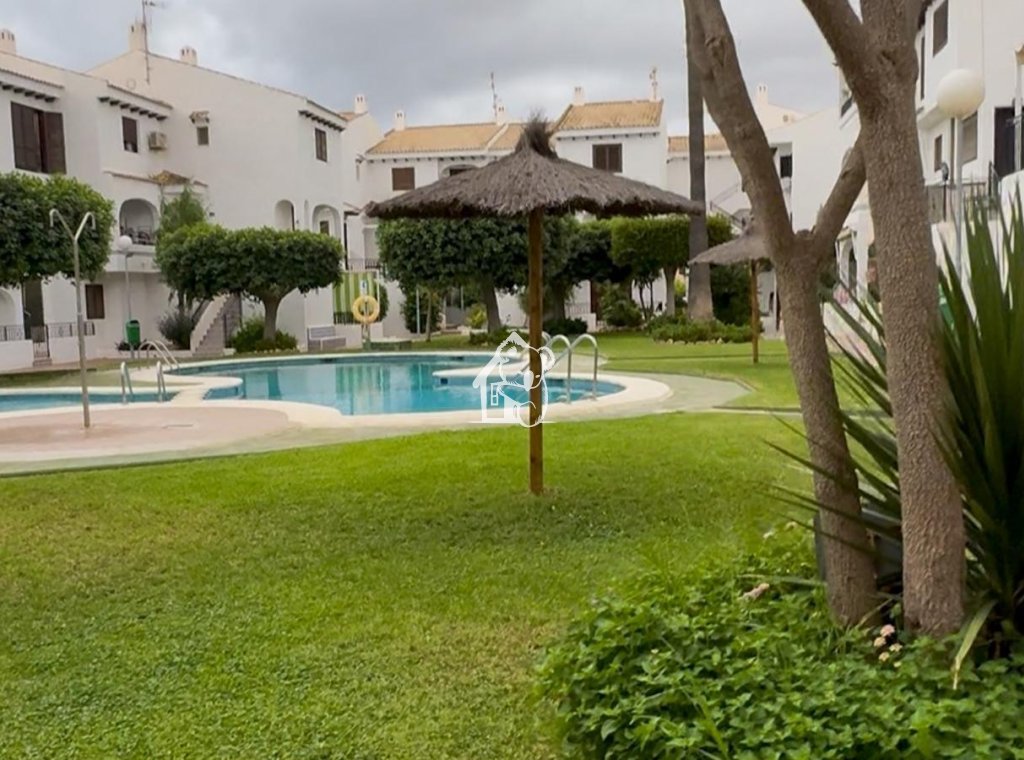 Арендовать - Квартира / квартира - Orihuela Costa - Playa Flamenca