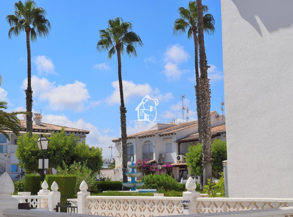 Арендовать - Квартира / квартира - Torrevieja - Los Balcones - Los Altos del Edén