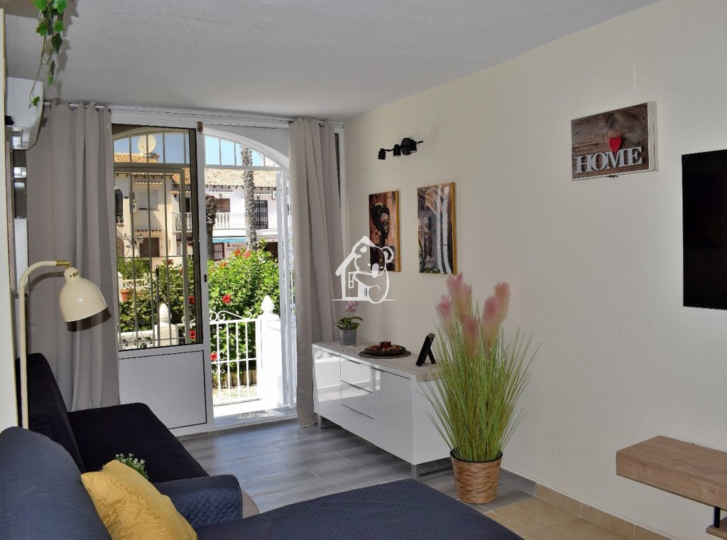 Арендовать - Квартира / квартира - Torrevieja - Los Balcones - Los Altos del Edén