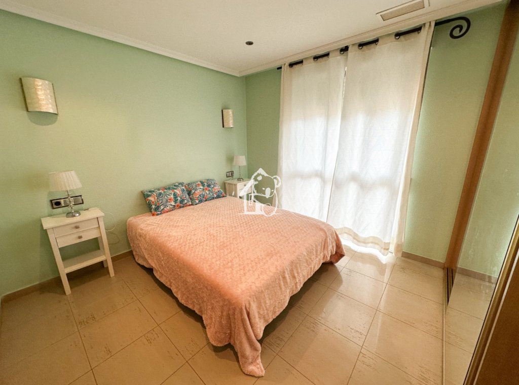 Арендовать - Квартира / квартира - Torrevieja - Playa del Cura