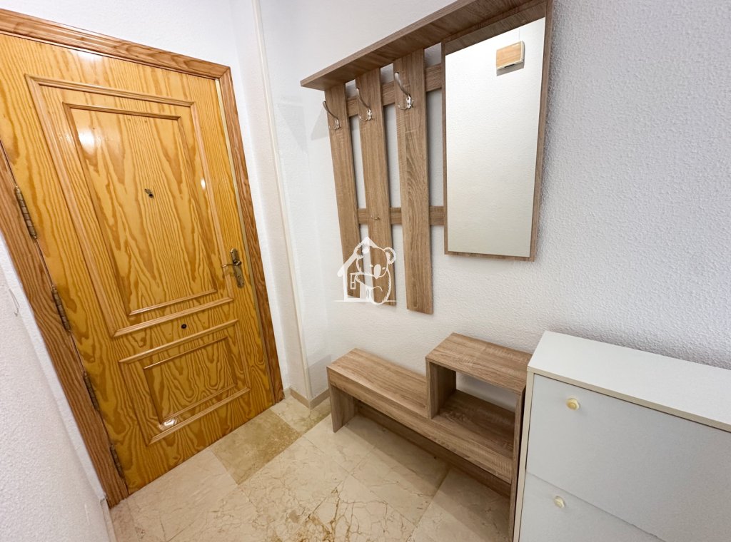 Арендовать - Квартира / квартира - Torrevieja - Playa del Cura