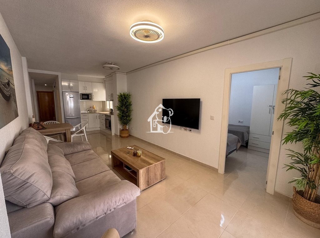 Арендовать - Квартира / квартира - Torrevieja - Playa del Cura