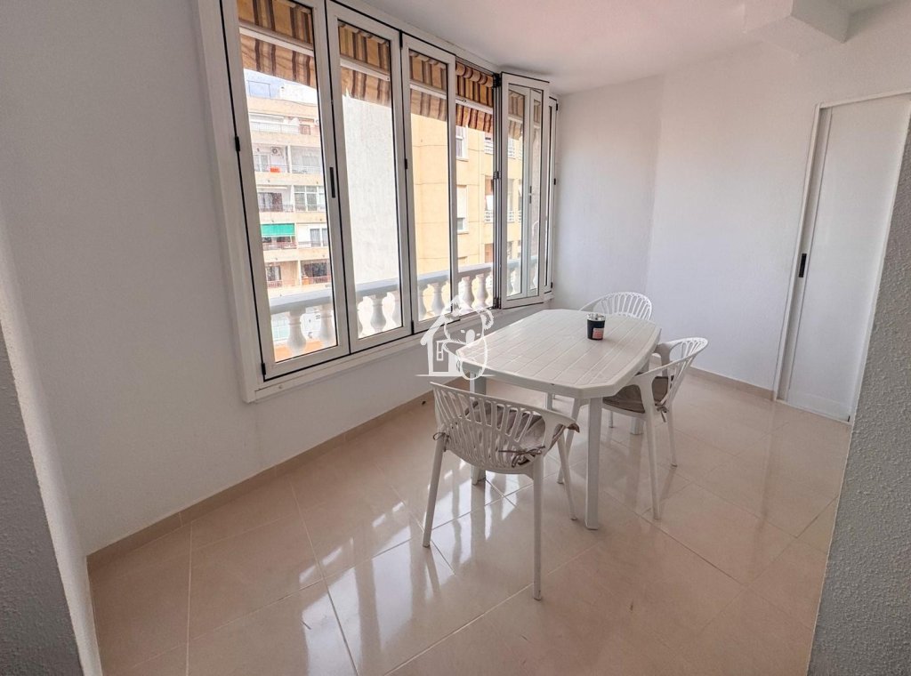 Арендовать - Квартира / квартира - Torrevieja - Playa del Cura
