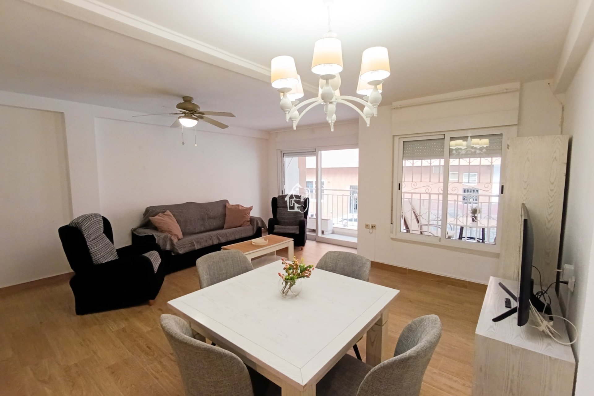 Арендовать - Квартира / квартира - Torrevieja - Playa del Cura