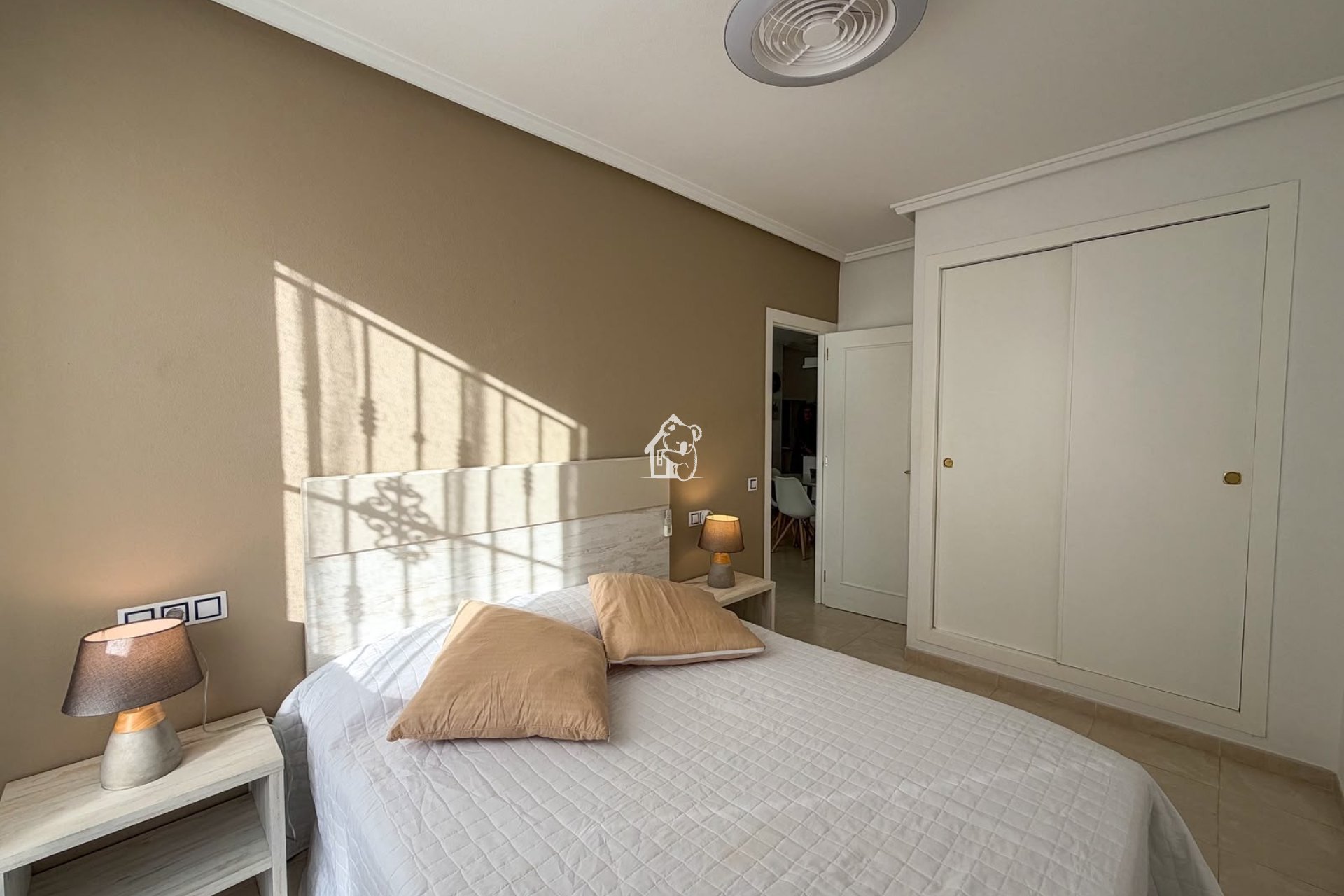 Арендовать - Квартира / квартира - Torrevieja - Playa del Cura