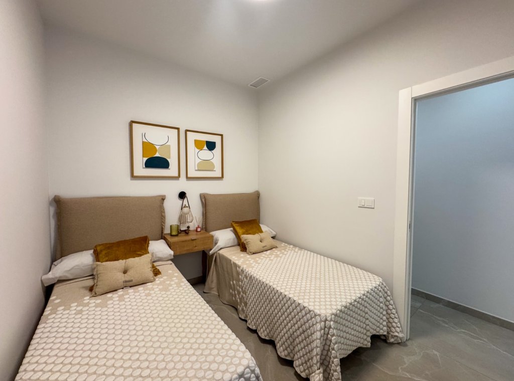 Арендовать - Квартира / квартира - Torrevieja - Playa del Cura