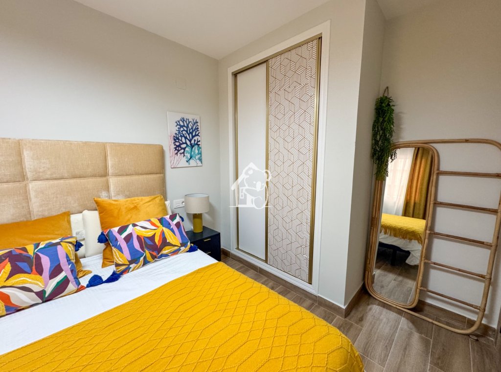 Арендовать - Квартира / квартира - Torrevieja - Playa del Cura