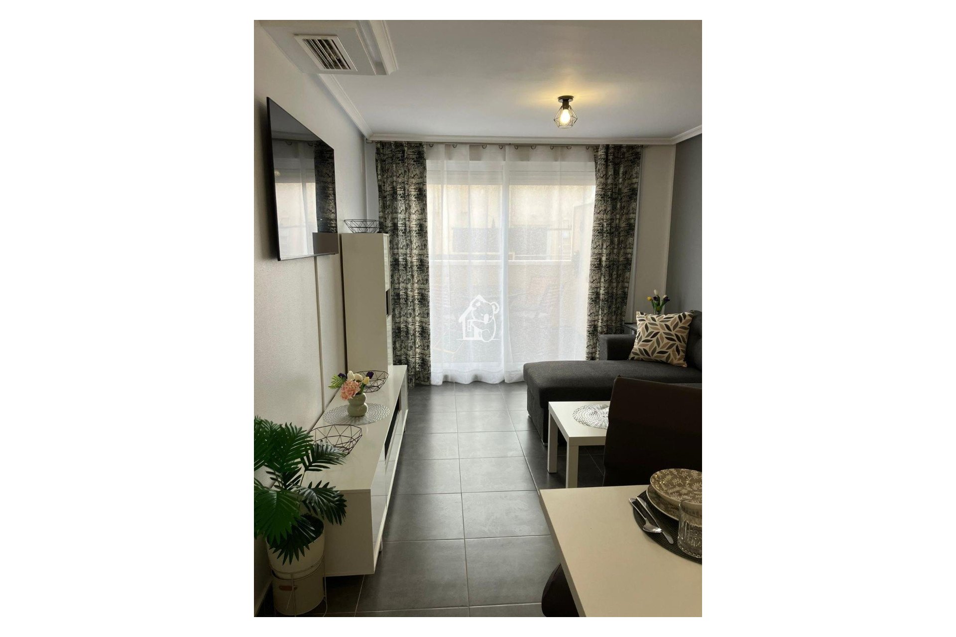 Арендовать - Квартира / квартира - Torrevieja - Torrevieja Centro