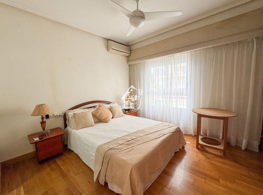 Арендовать - Квартира / квартира - Torrevieja - Torrevieja Centro
