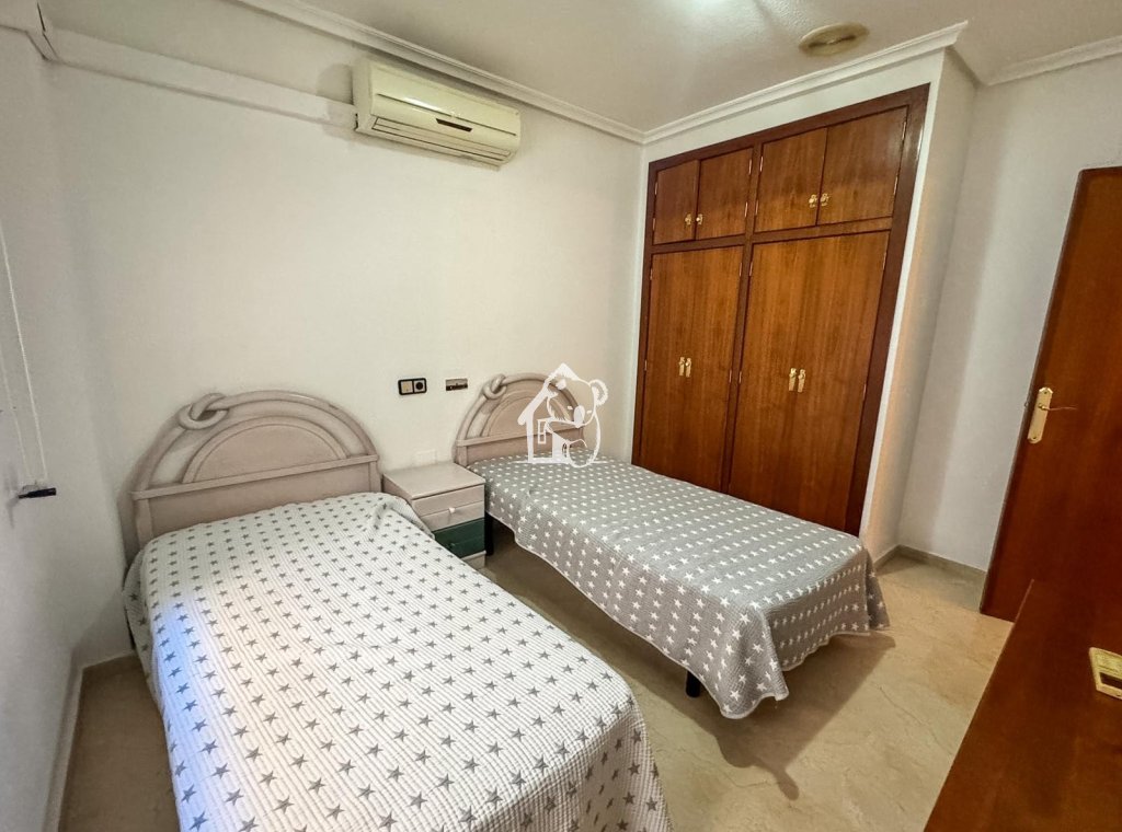 Арендовать - Квартира / квартира - Torrevieja - Torrevieja Centro