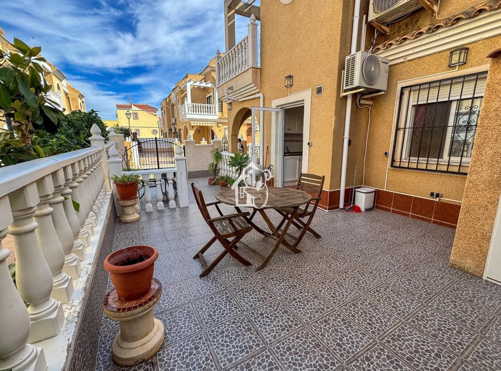 Арендовать - Таунхаус - Orihuela Costa - Cabo roig - La Zenia