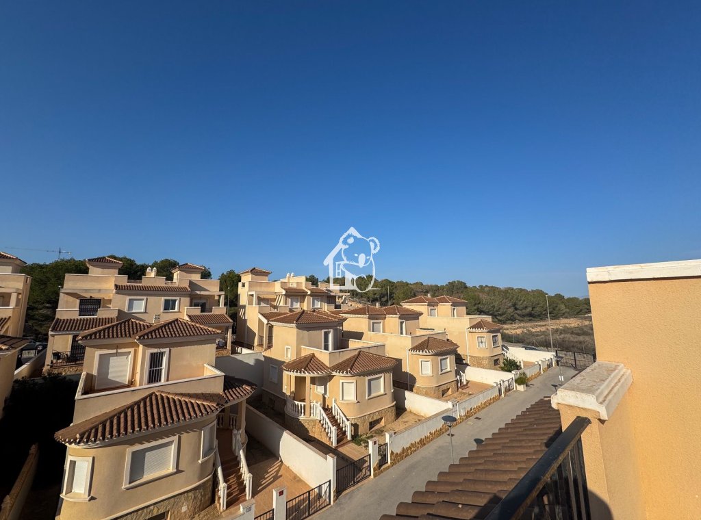 Арендовать - Триплекс - San Miguel de Salinas