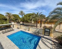 Арендовать - Villa - Cabo Roig