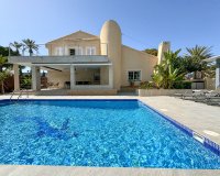 Арендовать - Villa - Cabo Roig
