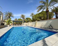 Арендовать - Villa - Cabo Roig