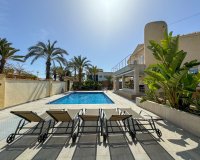Арендовать - Villa - Cabo Roig