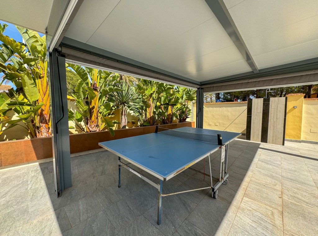 Арендовать - Villa - Cabo Roig