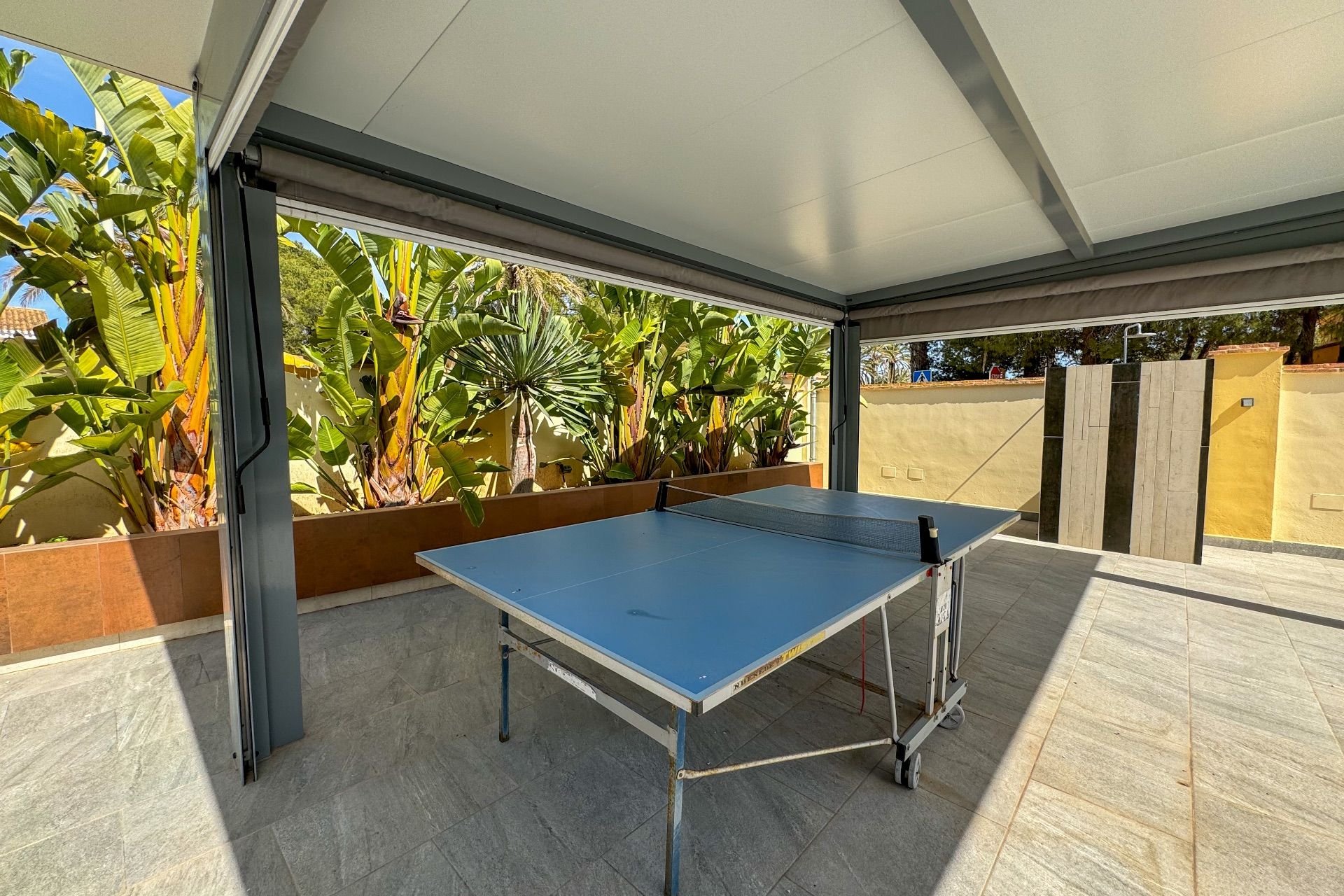 Арендовать - Villa - Cabo Roig