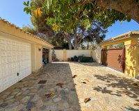 Арендовать - Villa - Cabo Roig