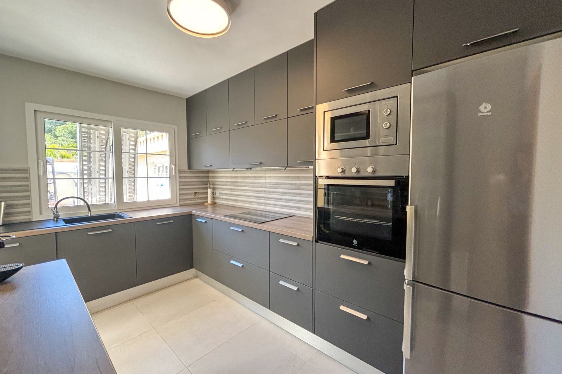Арендовать - Villa - Cabo Roig