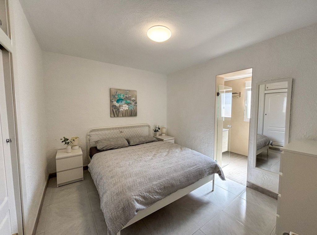 Арендовать - Villa - Cabo Roig