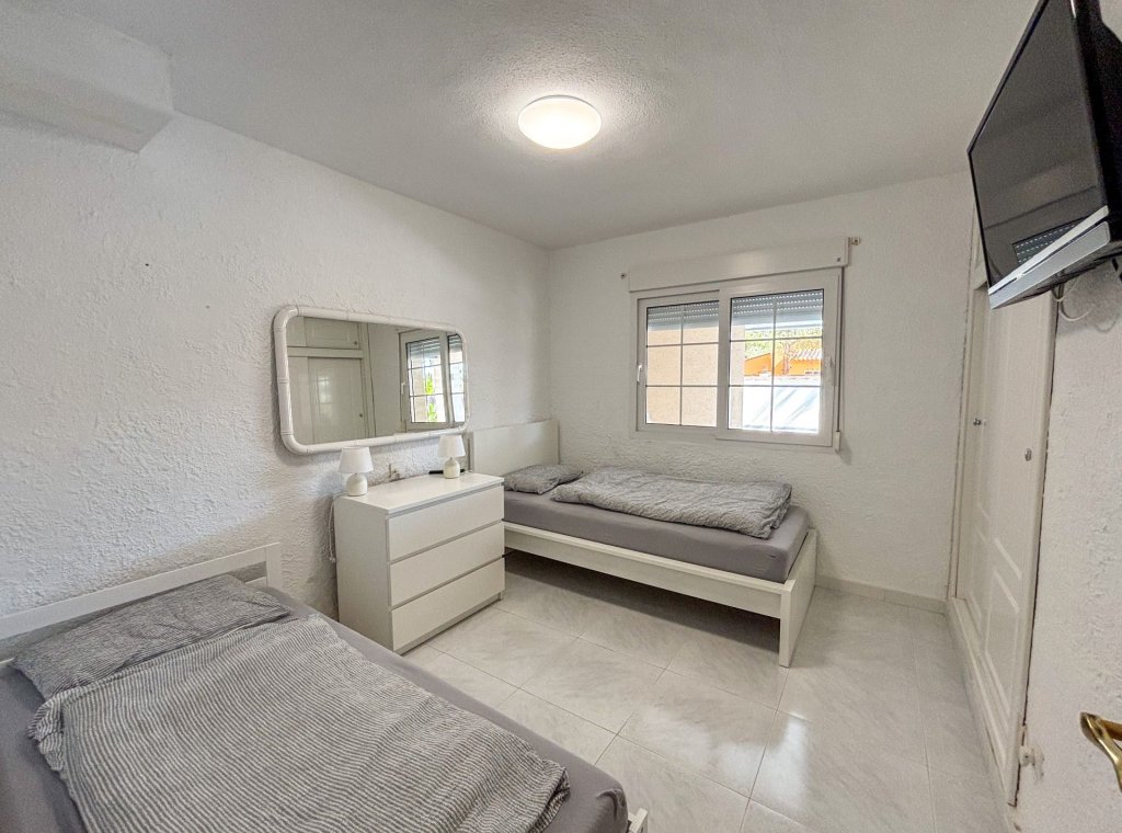 Арендовать - Villa - Cabo Roig