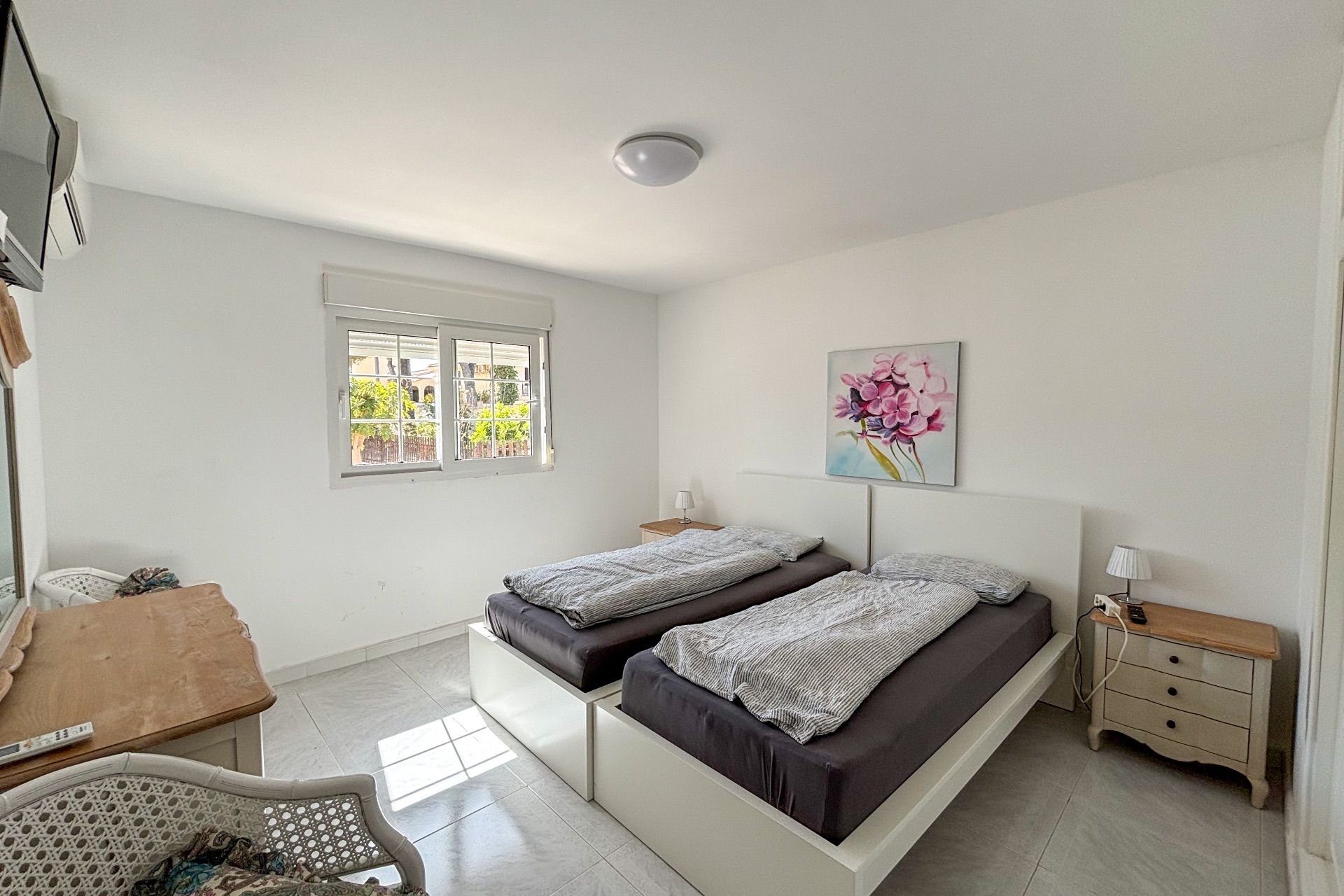 Арендовать - Villa - Cabo Roig