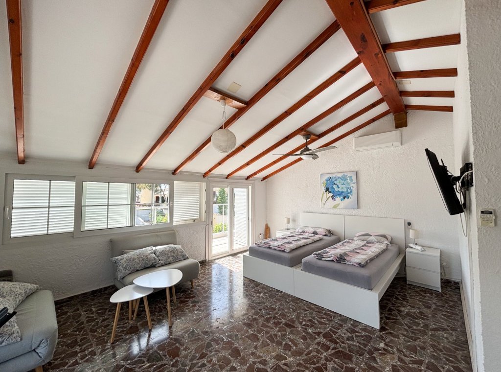 Арендовать - Villa - Cabo Roig