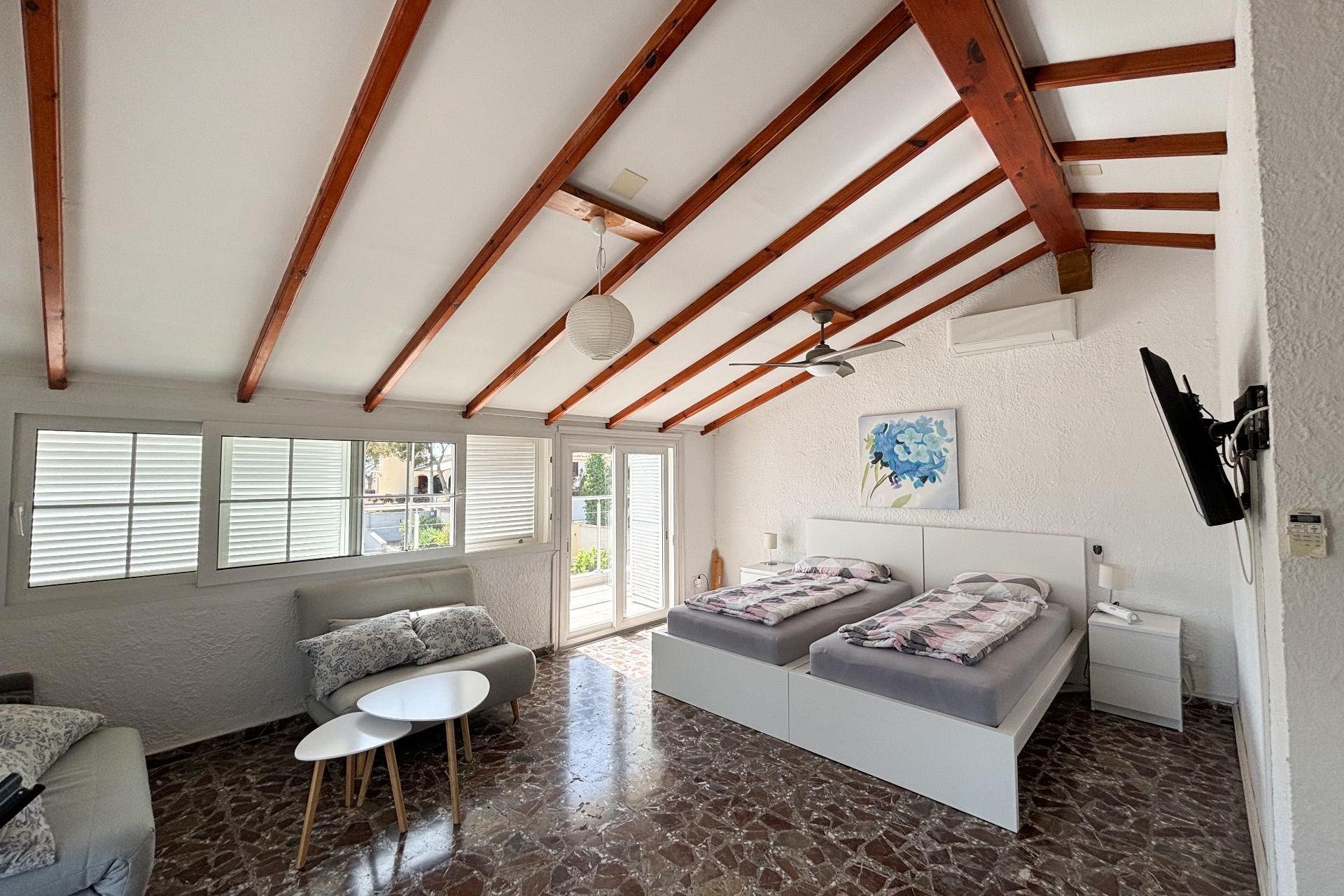 Арендовать - Villa - Cabo Roig