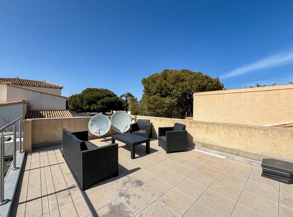 Арендовать - Villa - Cabo Roig