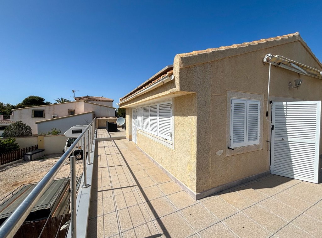 Арендовать - Villa - Cabo Roig