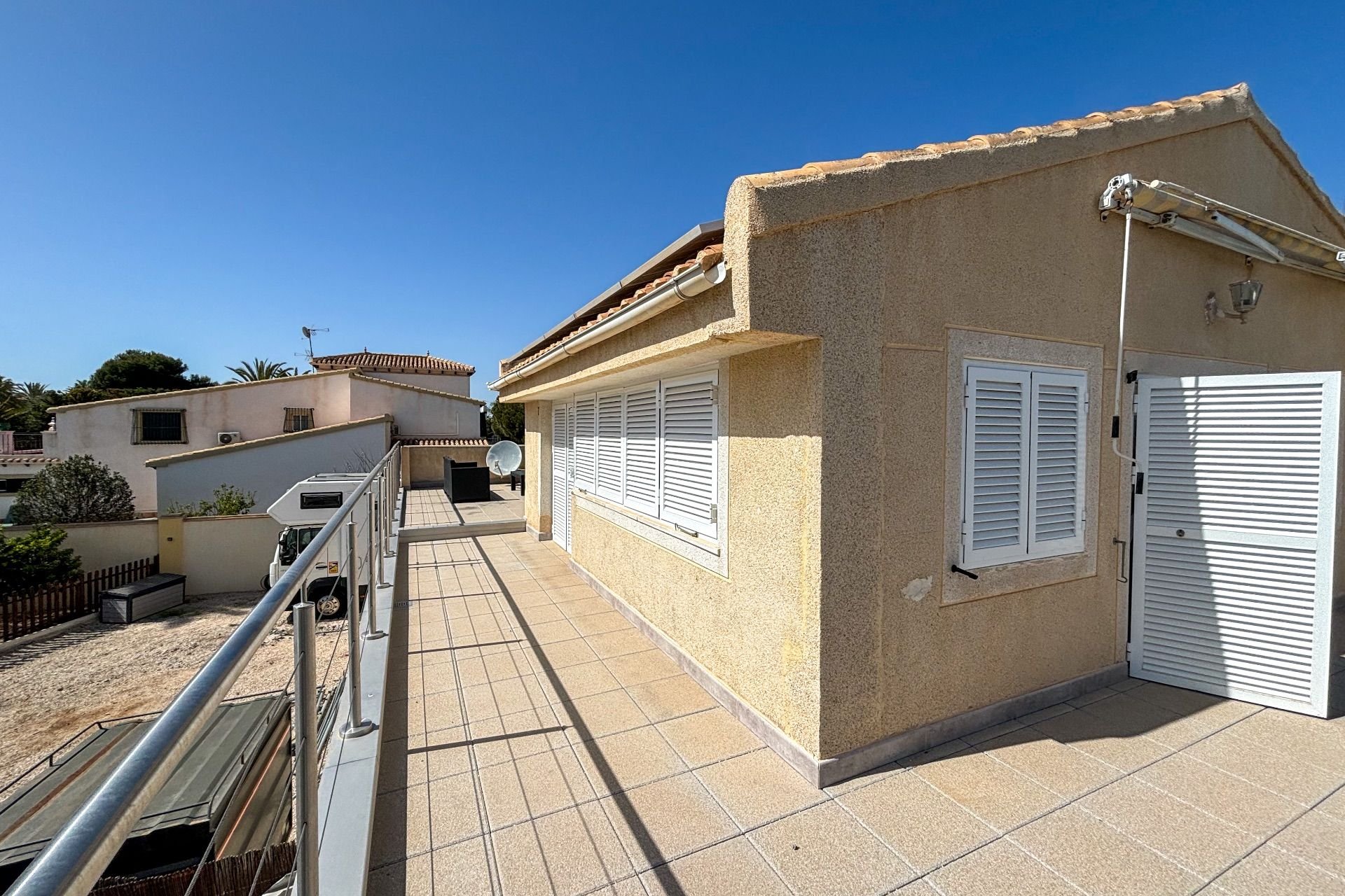 Арендовать - Villa - Cabo Roig