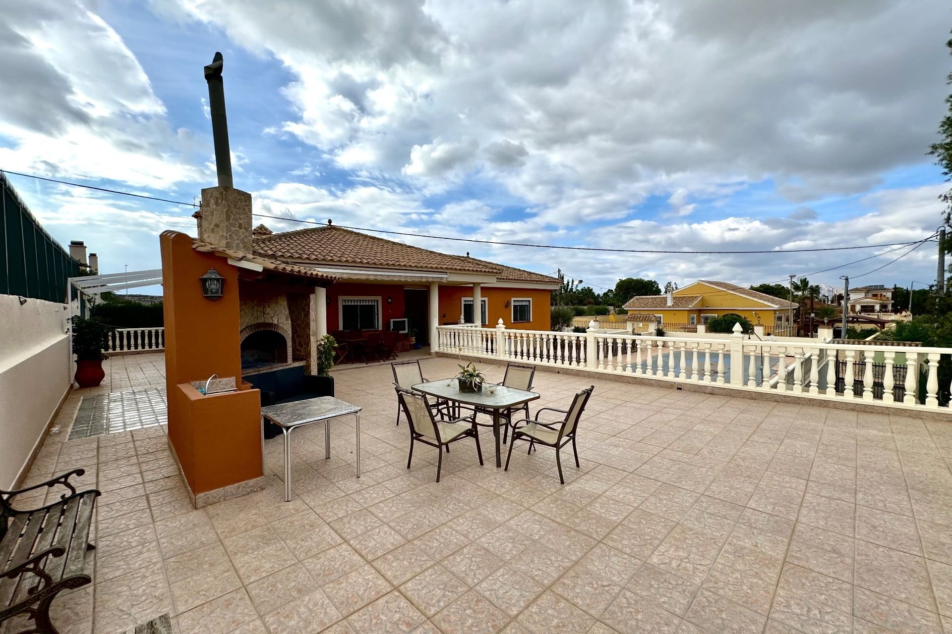 Арендовать - Villa - Jacarilla