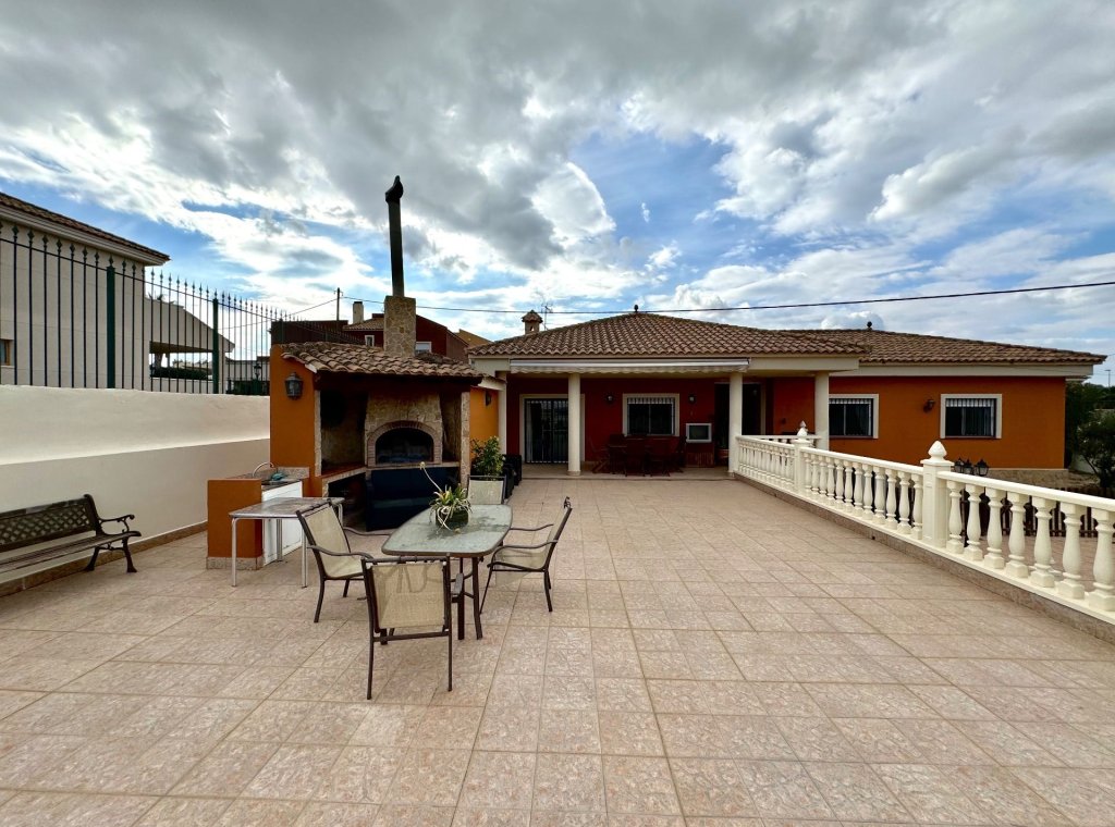 Арендовать - Villa - Jacarilla