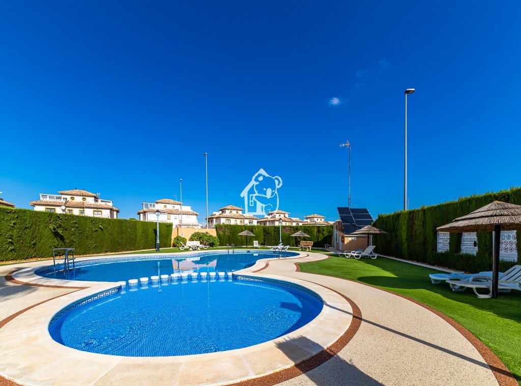 Арендовать - Villa - Orihuela Costa - Cabo roig - La Zenia