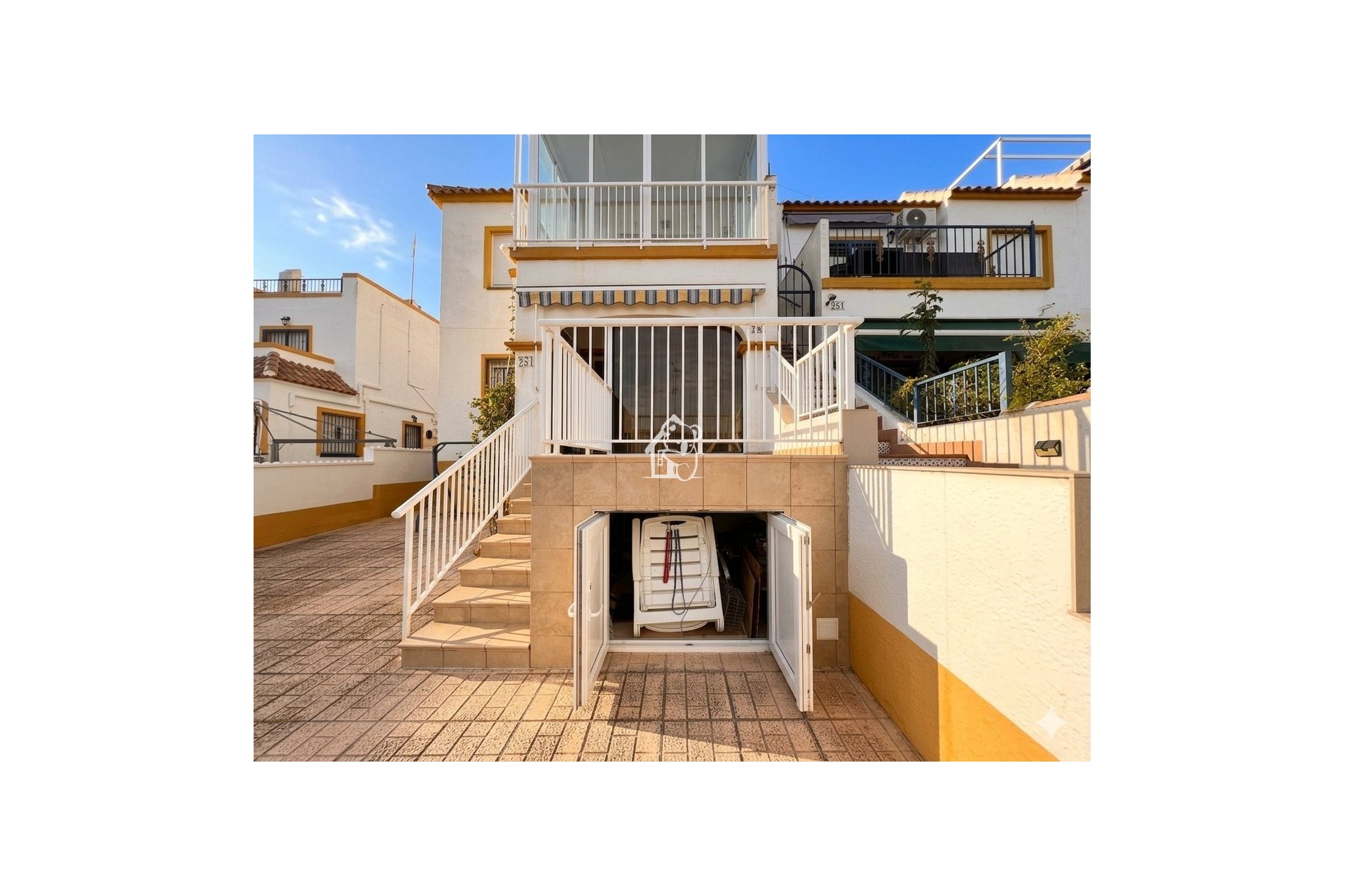 Арендовать - Villa - Orihuela Costa - La Florida