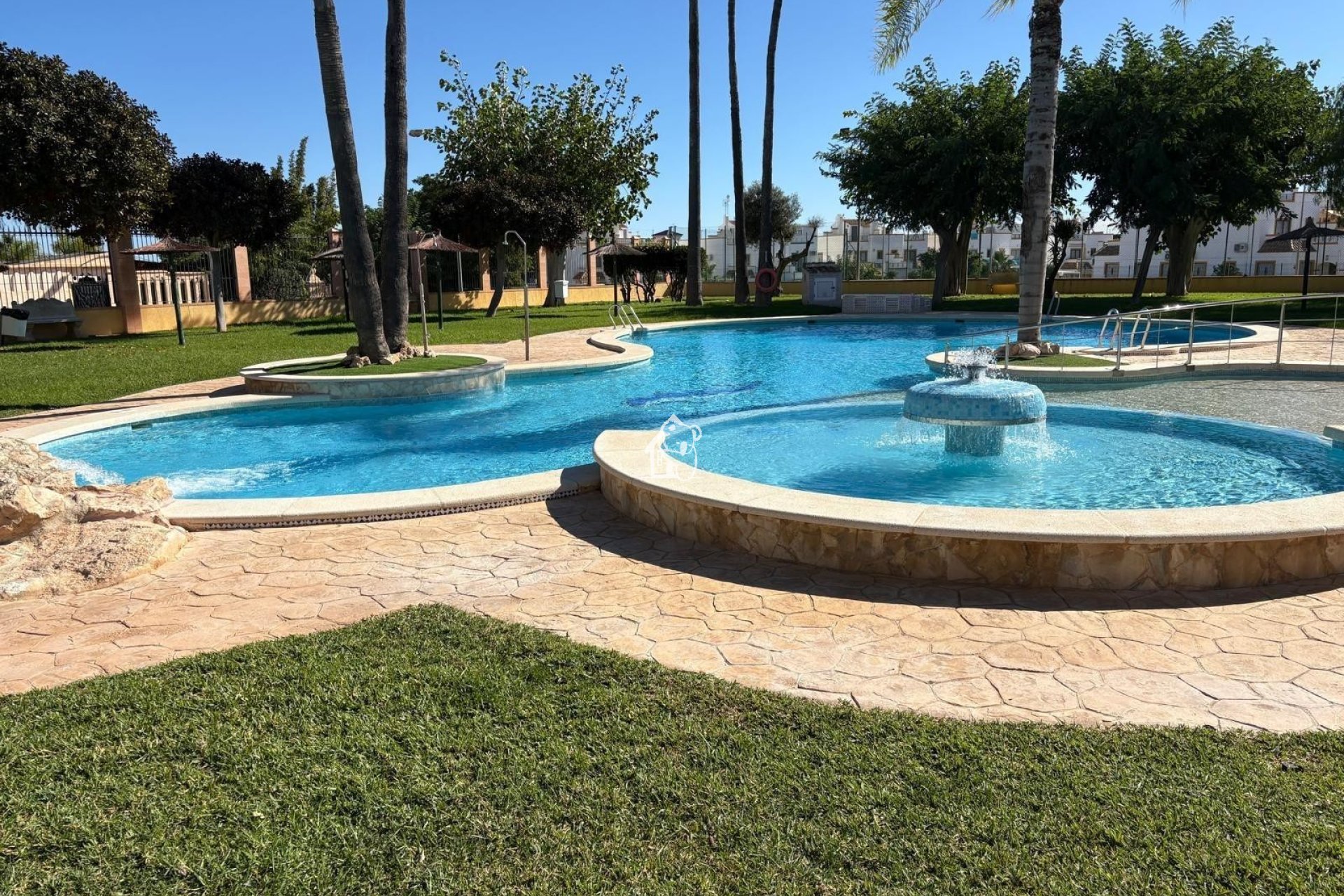 Арендовать - Villa - Orihuela Costa - La Florida