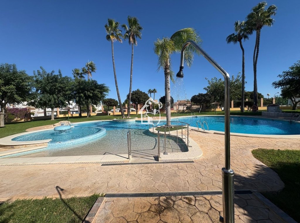Арендовать - Villa - Orihuela Costa - La Florida