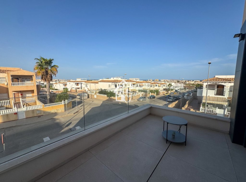 Арендовать - Villa - Orihuela Costa - La Florida