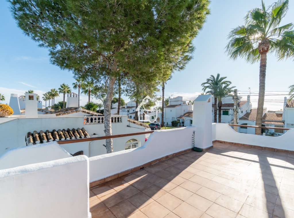 Арендовать - Villa - Orihuela Costa - Villamartín