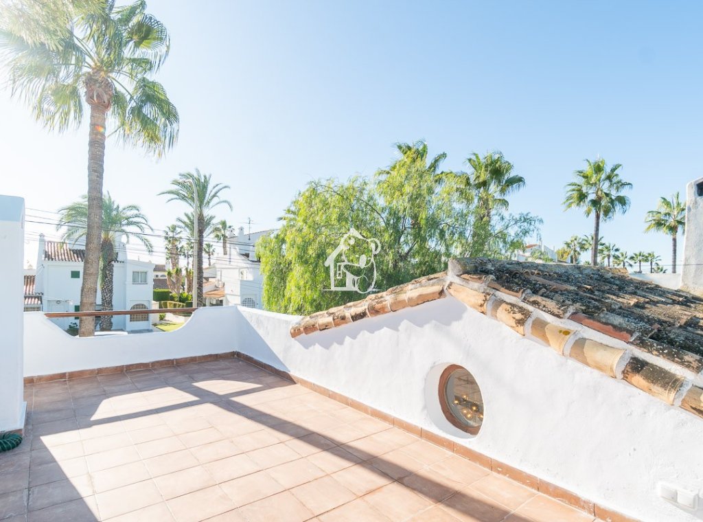 Арендовать - Villa - Orihuela Costa - Villamartín