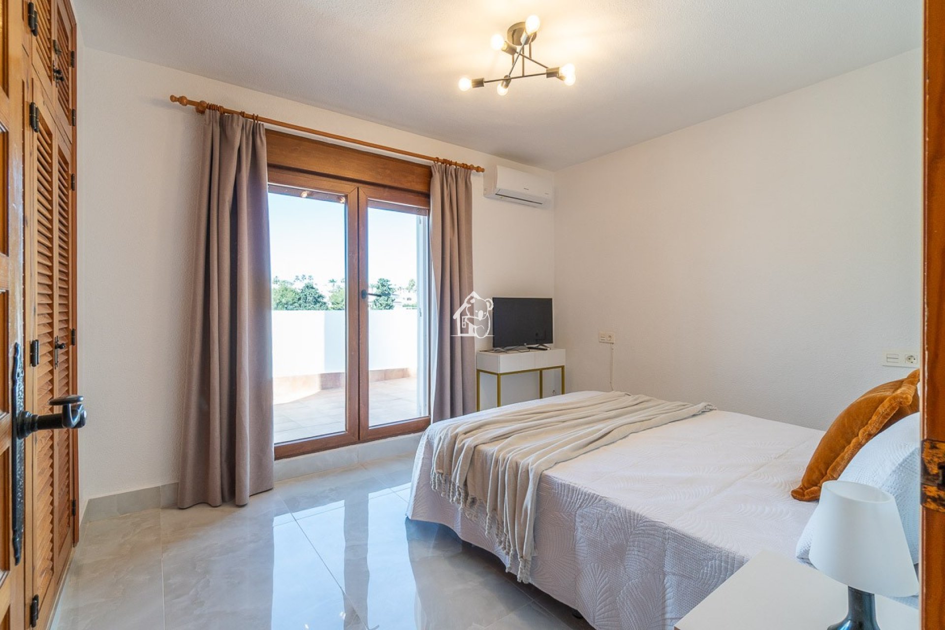 Арендовать - Villa - Orihuela Costa - Villamartín