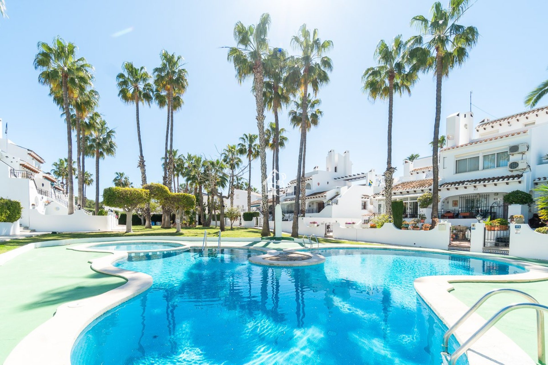 Арендовать - Villa - Orihuela Costa - Villamartín