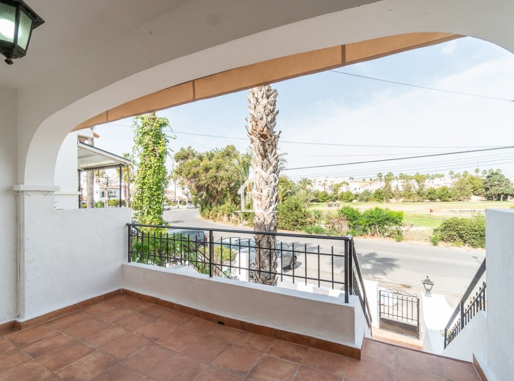 Арендовать - Villa - Orihuela Costa - Villamartín